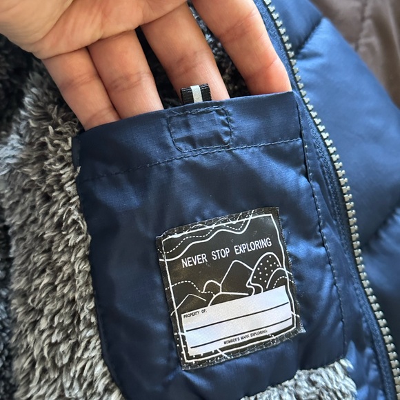 Cozy Puffer Jacket - Picture 6 of 6